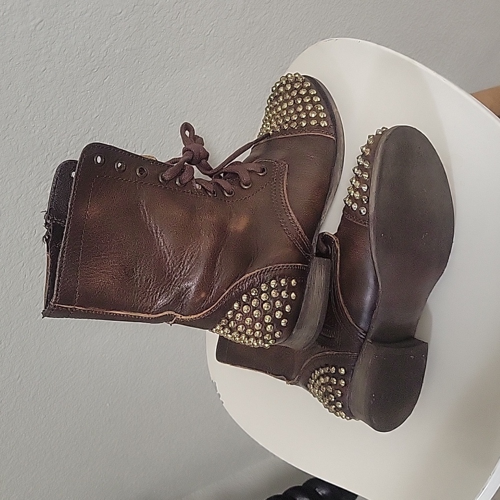 Steve Madden leather boots
